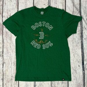 Boston Red Sox MLB Baseball Shamrock Ireland Irish Crewneck Tshirt